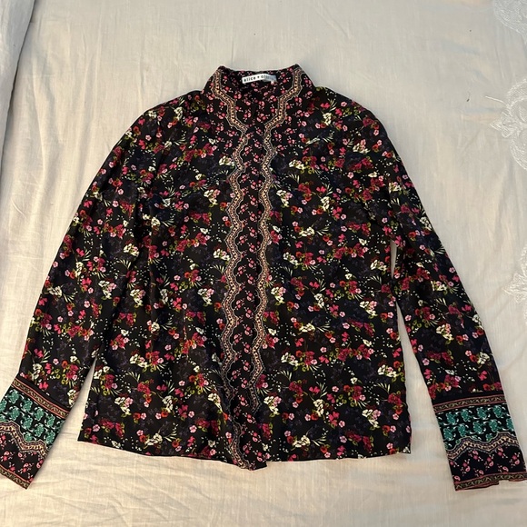 ALICE + OLIVIA 
Willa 70'S Floral-Print Silk Blouse - Multicoloured (T1) - Picture 6 of 11
